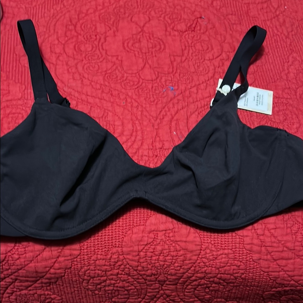 Sleek Black inlyric Bra